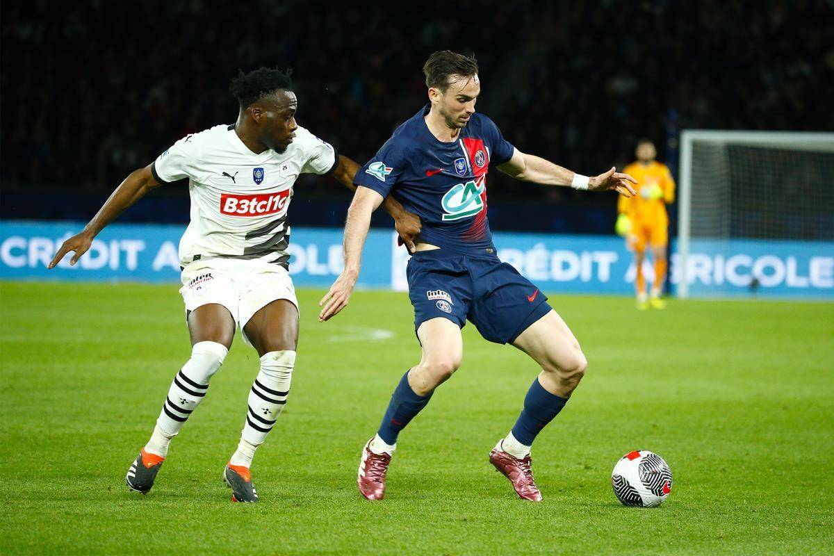 法甲球员因伤退出比赛–伤病成为球员心病的简单介绍