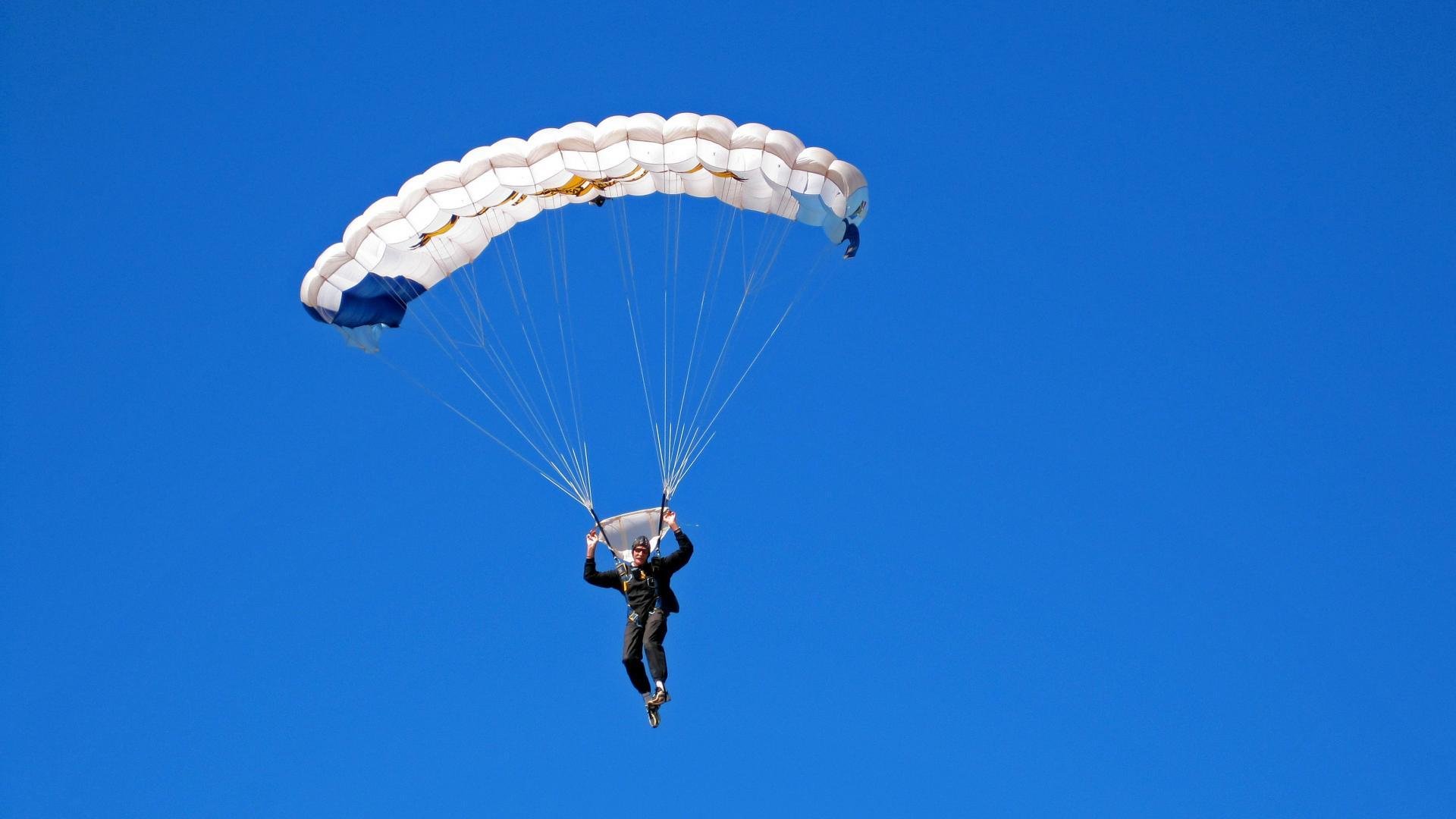 DWG前途光明！Uzi新星出色防守表现突出气势如虹延续